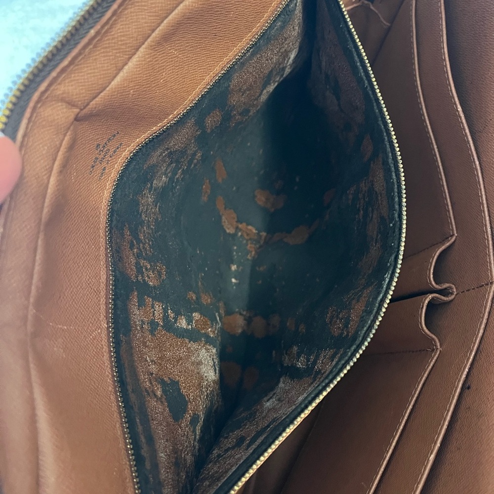 Louis Vuitton Monogram Briefcase with Leather Accents - Picture 14 of 16